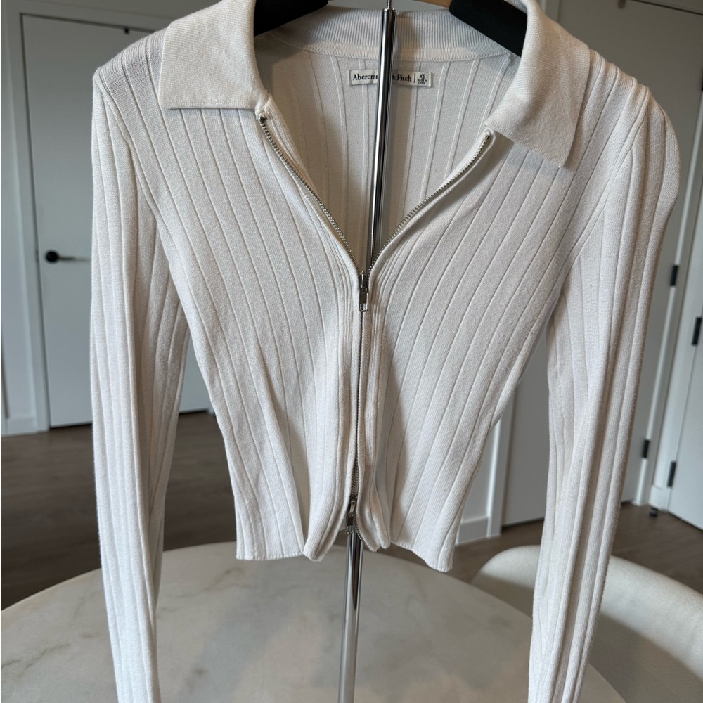 Abercrombie & Fitch White Ribbed Zip-Up Cardigan